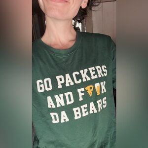 Go Packers And 🧀🍺 Da Bears Shirt - Women’s M